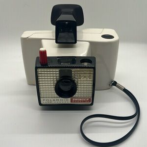 Vintage 1967 Polaroid Swinger Model 20 Instant Film Land Camera